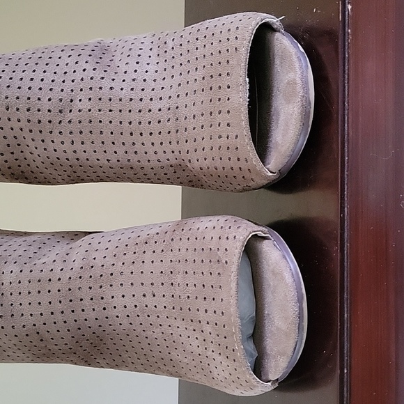 Francesca's Peep toe booties - Picture 2 of 8